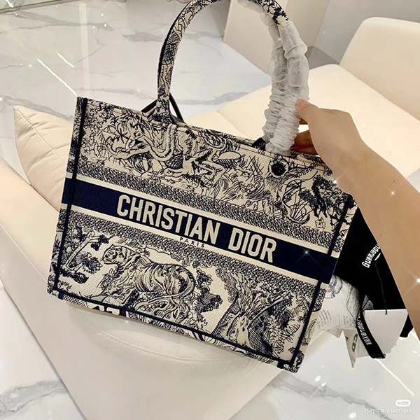 ディオール トートバック 偽物 スモールレディース M1296ZTDT_M808